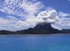 Und wieder der 729m hohe Gipfel von Bora Bora ...